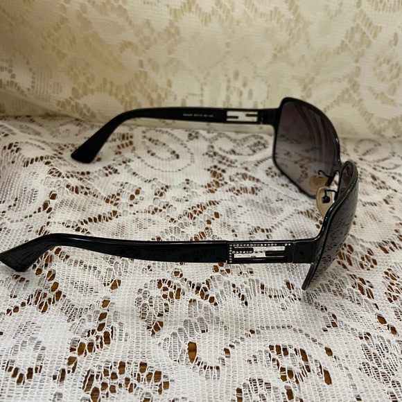Fendi, FS466R 63#15 125 Sunglasses with Rhinestones - Picture 10 of 12
